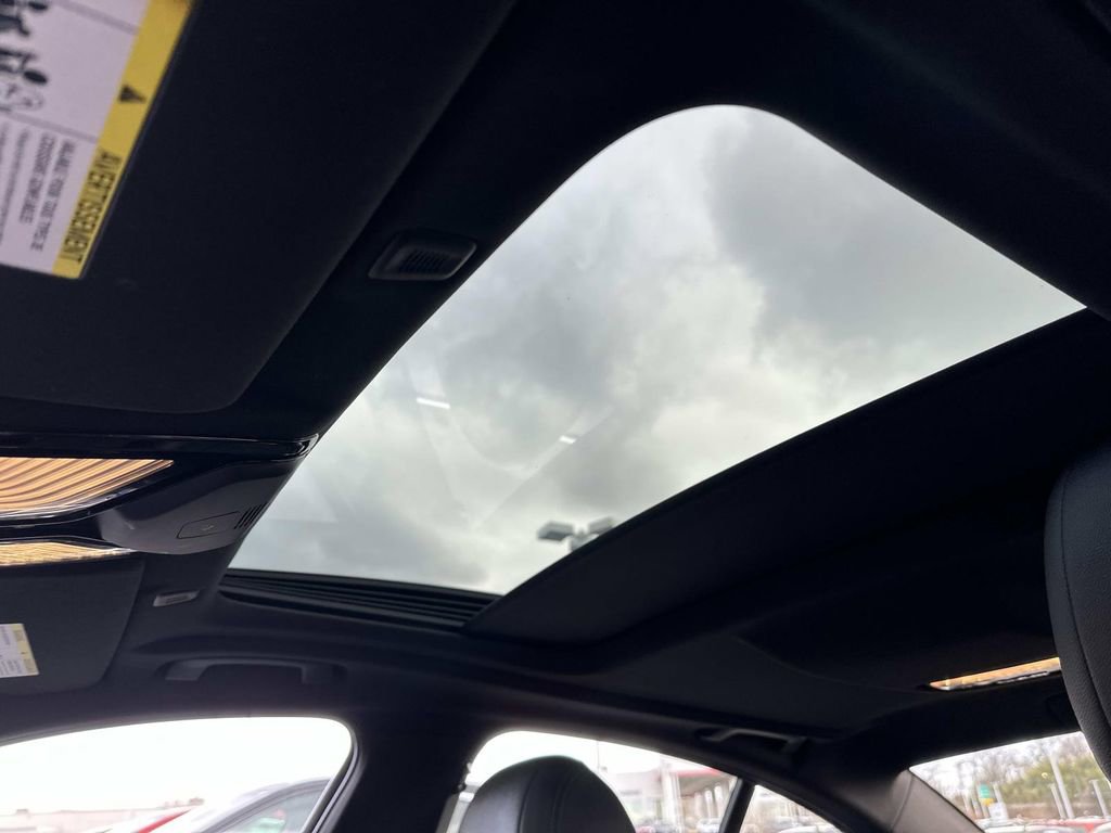 Used 2023 BMW 530i xDrive w/ Premium Package image 28