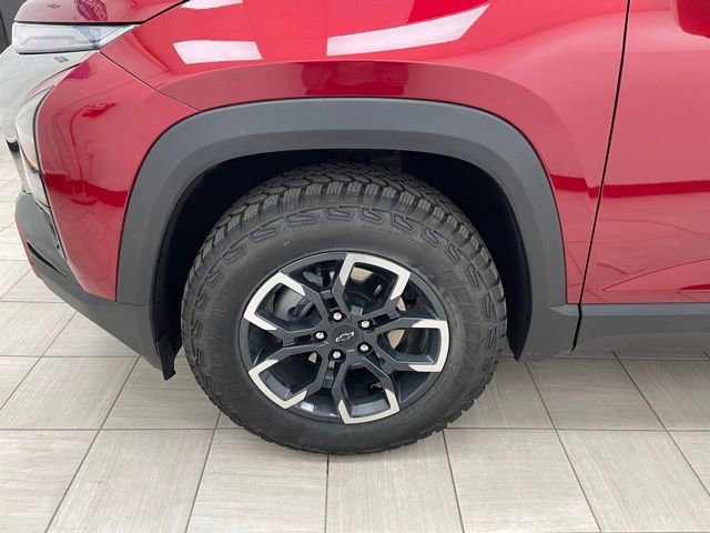 New 2025 Chevrolet Equinox ACTIV w/ Safety and Technology Package image 8