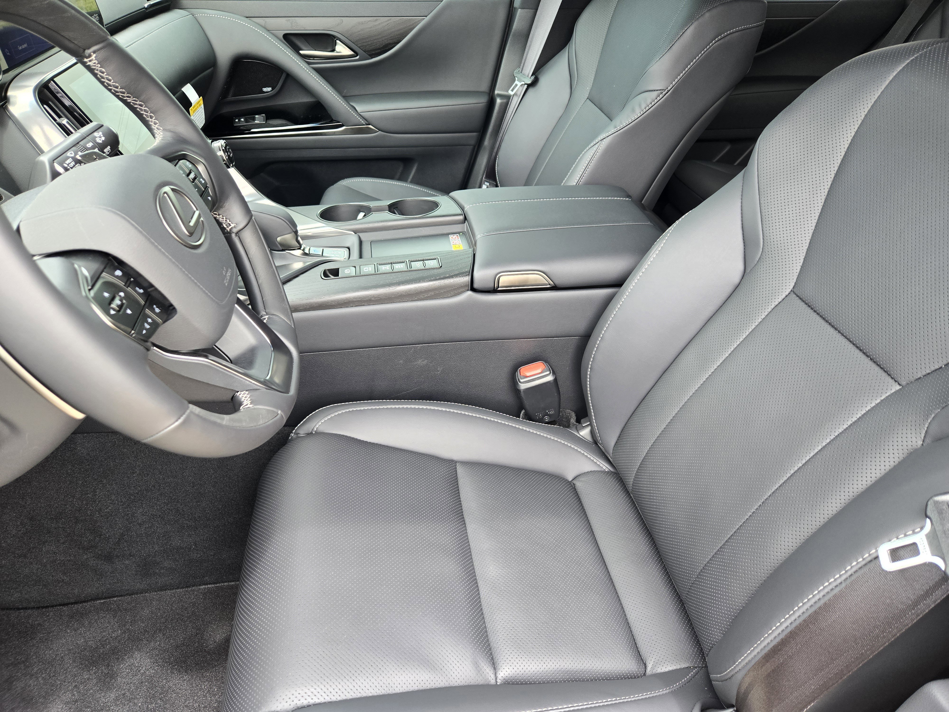New 2026 Lexus LX 700h Luxury AWD/4WD image 5
