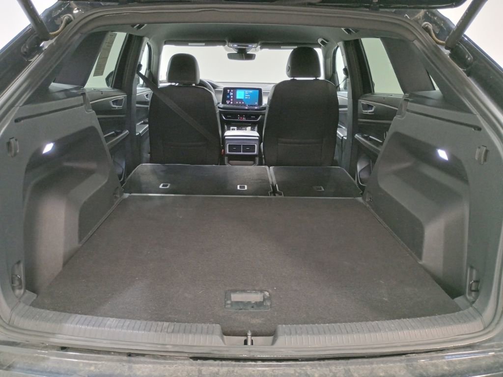 Used 2024 Volkswagen Atlas Cross Sport SE image 26