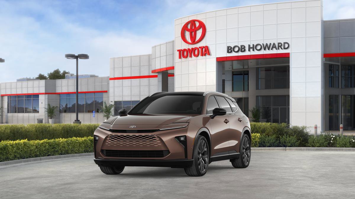 New 2025 Toyota Crown Signia Limited image 1