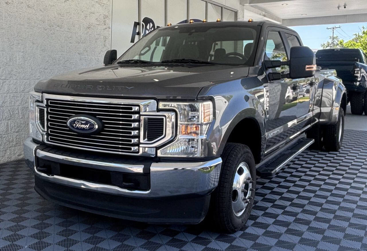 Used 2020 Ford F350 XL w/ STX Appearance Package AWD/4WD image 3