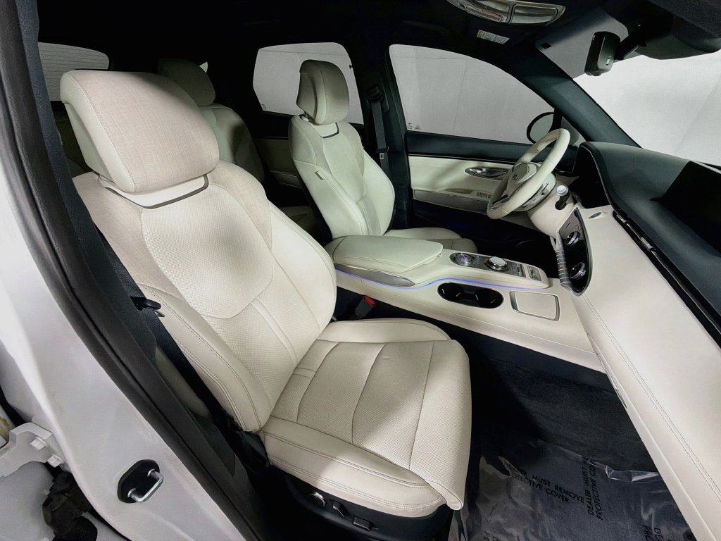 Used 2024 Genesis Electrified GV70 AWD/4WD image 29