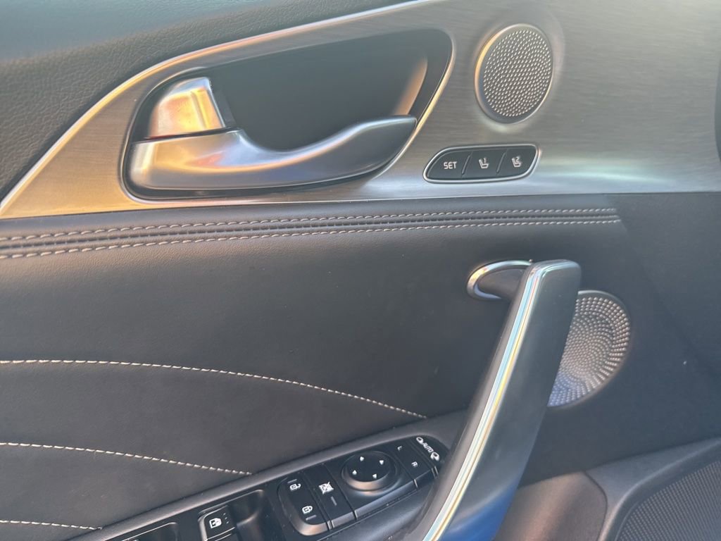 Used 2022 Kia Stinger GT2 AWD/4WD image 7