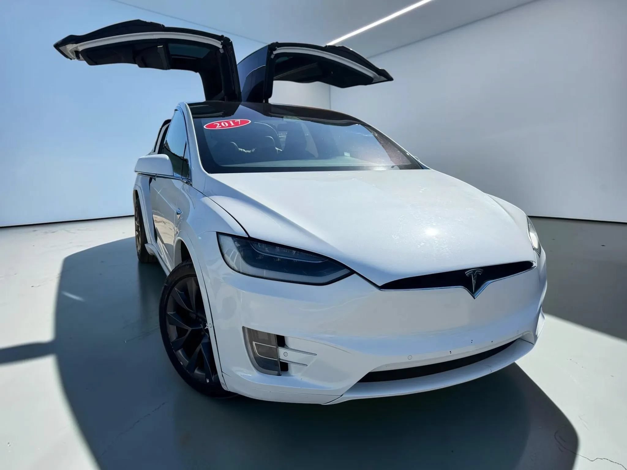 Used 2017 Tesla Model X 75D AWD/4WD image 22