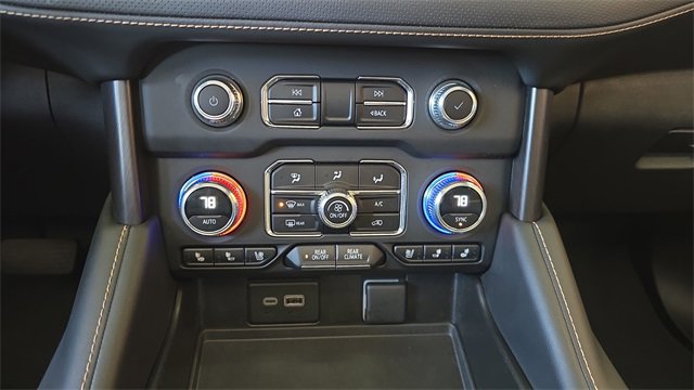 Used 2023 GMC Yukon AT4 w/ AT4 Premium Package image 21