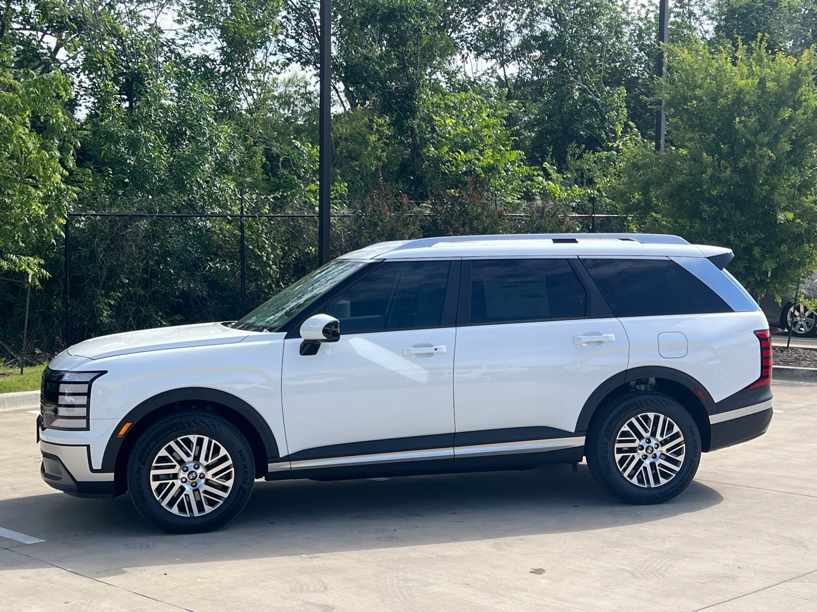 New 2026 Hyundai Palisade SEL FWD image 6