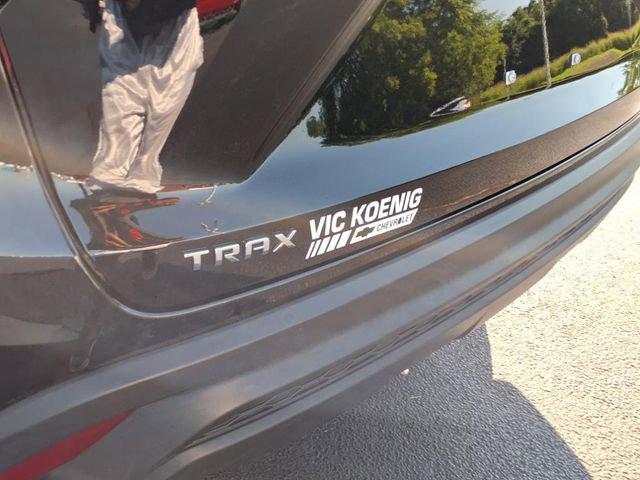 Used 2024 Chevrolet Trax LS w/ LS Convenience Package image 13