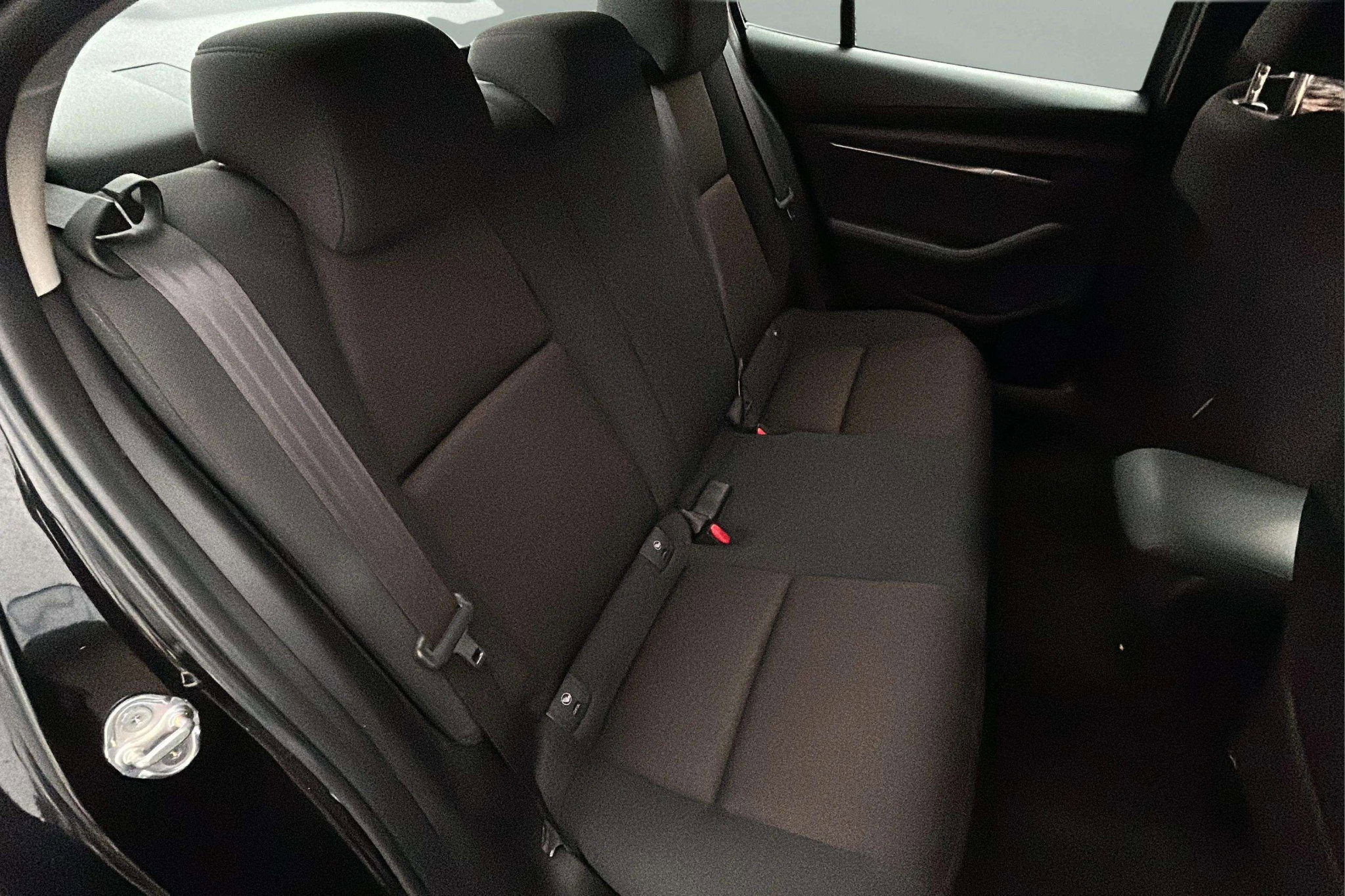 Used 2021 MAZDA MAZDA3 s image 41