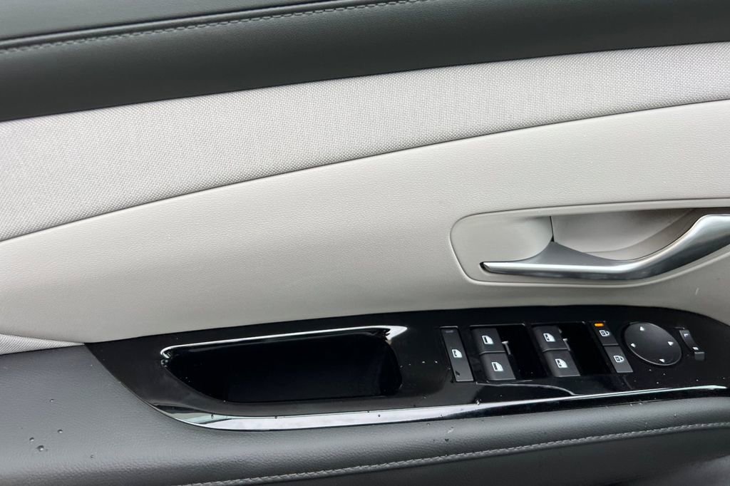 New 2026 Hyundai Tucson Limited image 9