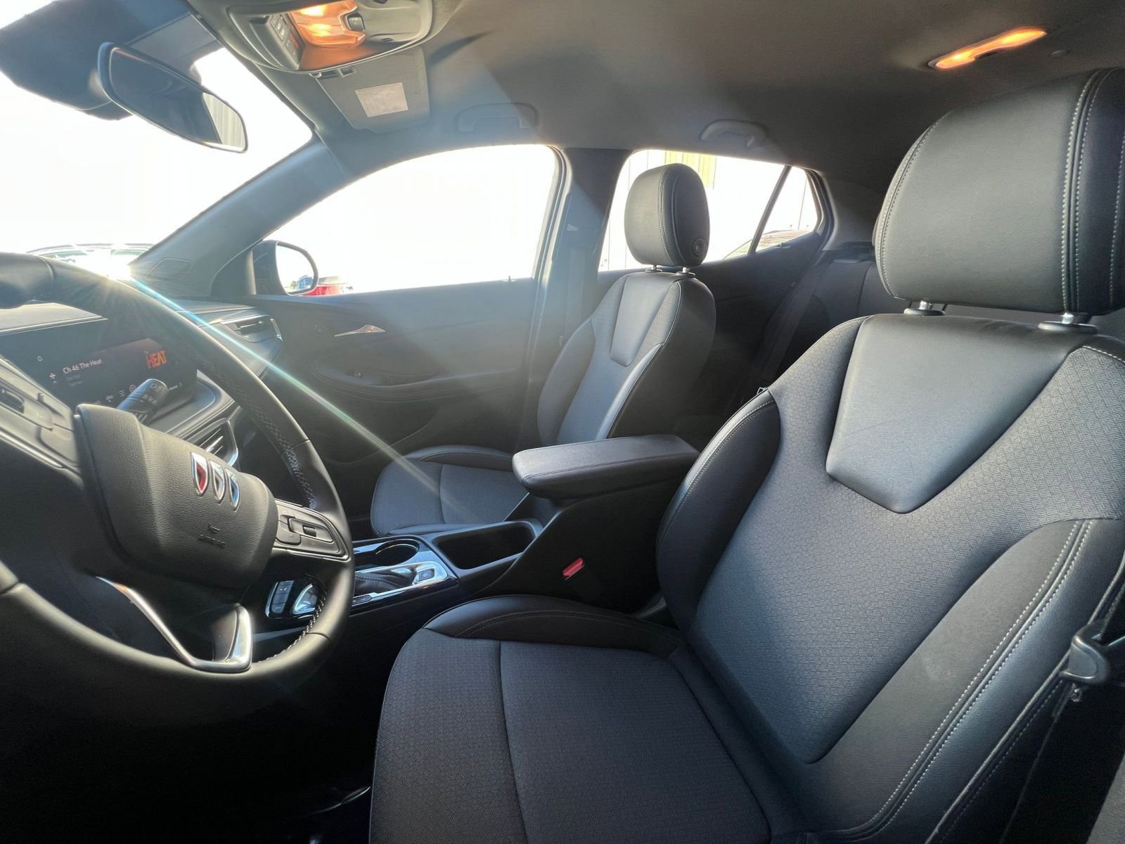 Used 2025 Buick Encore GX Preferred image 36