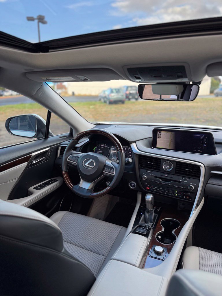 Used 2019 Lexus RX 450h AWD w/ Navigation Package image 30