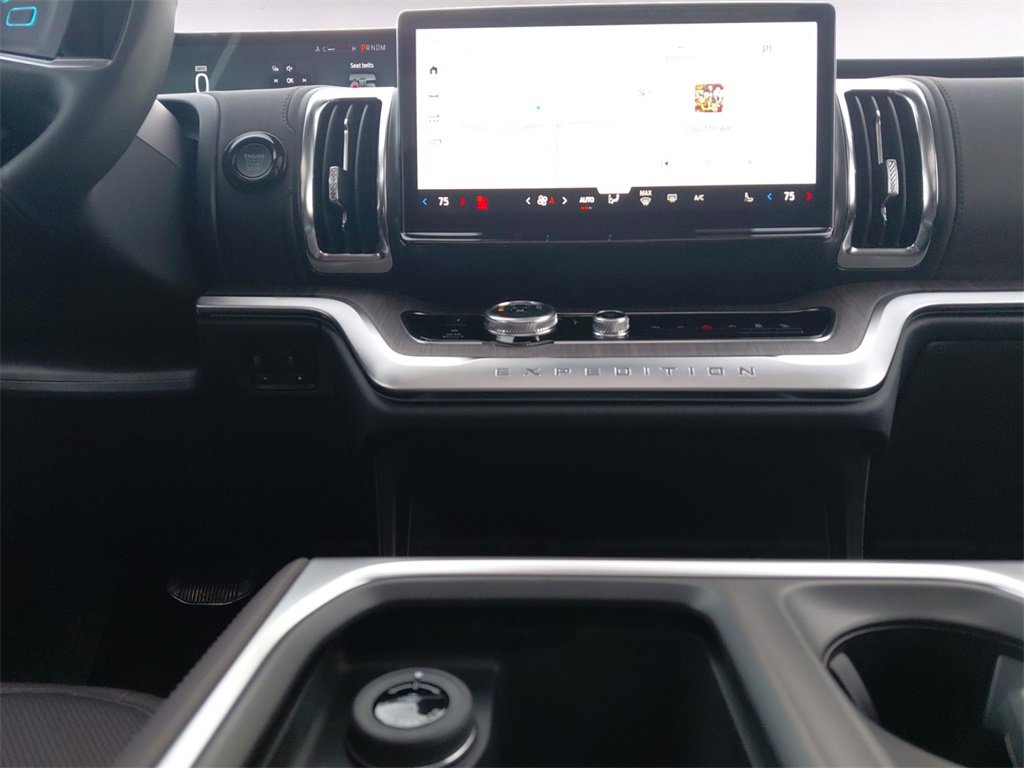 New 2026 Ford Expedition Platinum w/ Platinum Ultimate Package image 11