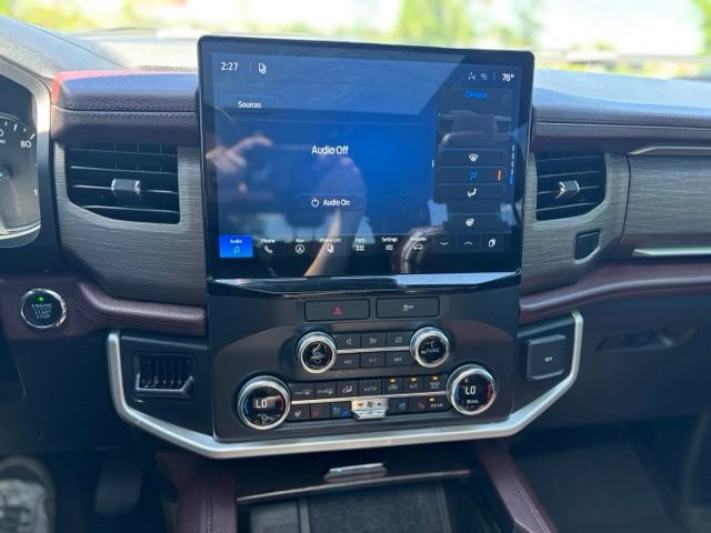 Used 2022 Ford Expedition Max Limited AWD/4WD image 22