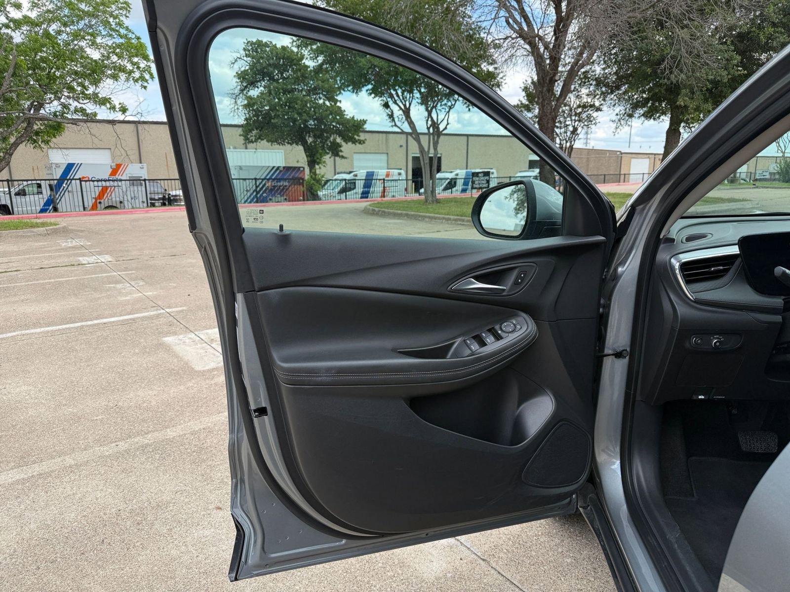 Used 2025 Buick Encore GX Preferred FWD image 18