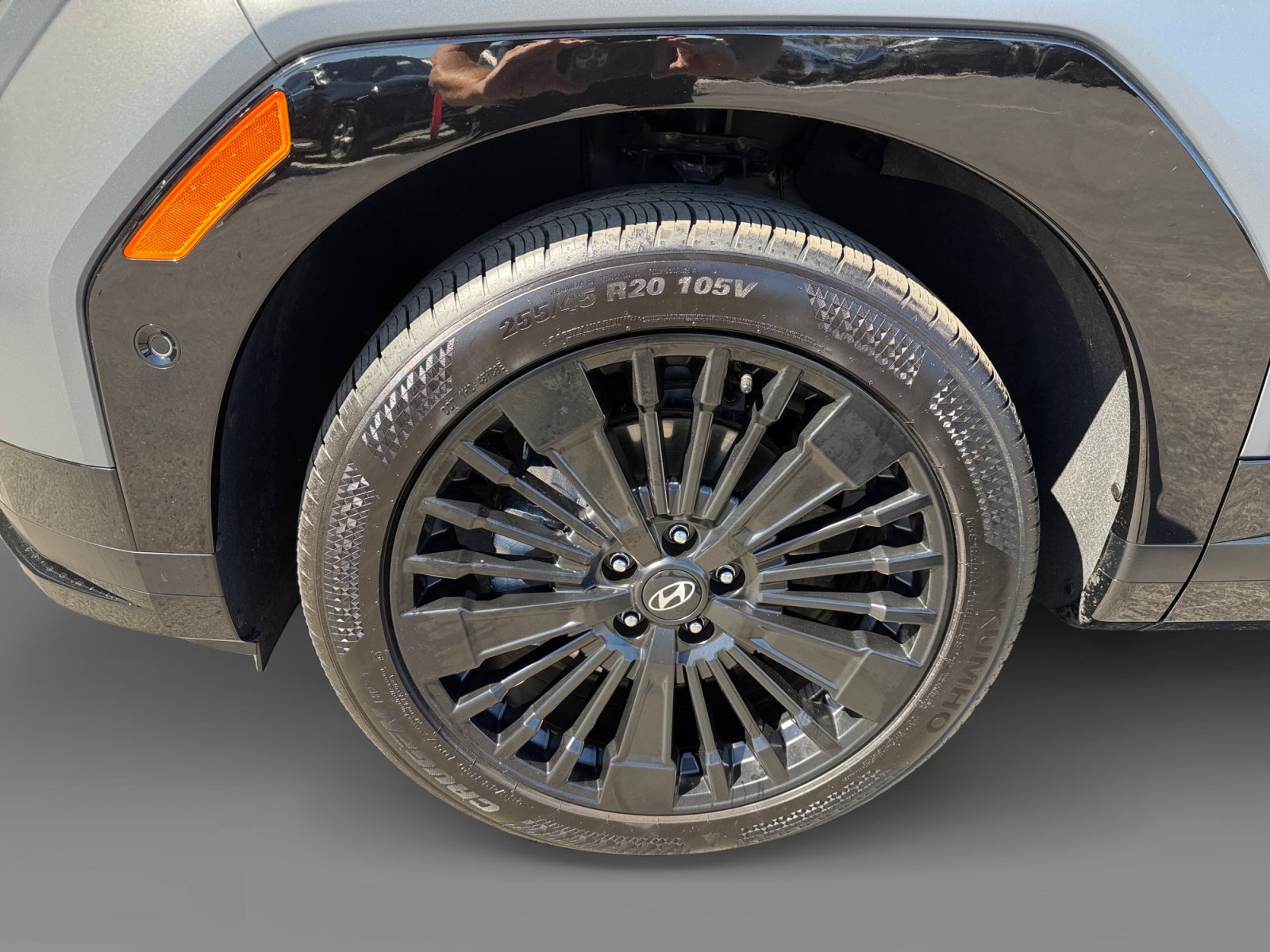 Certified 2025 Hyundai Santa Fe Calligraphy FWD image 9