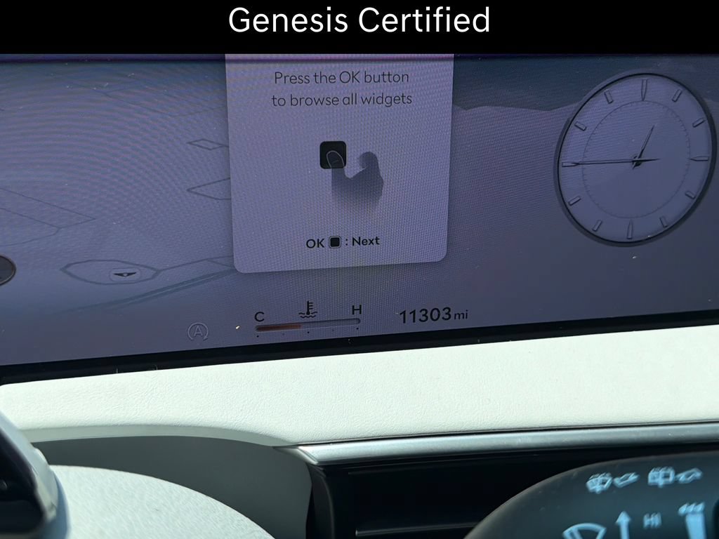 Certified 2026 Genesis GV70 2.5T Advanced AWD/4WD image 22