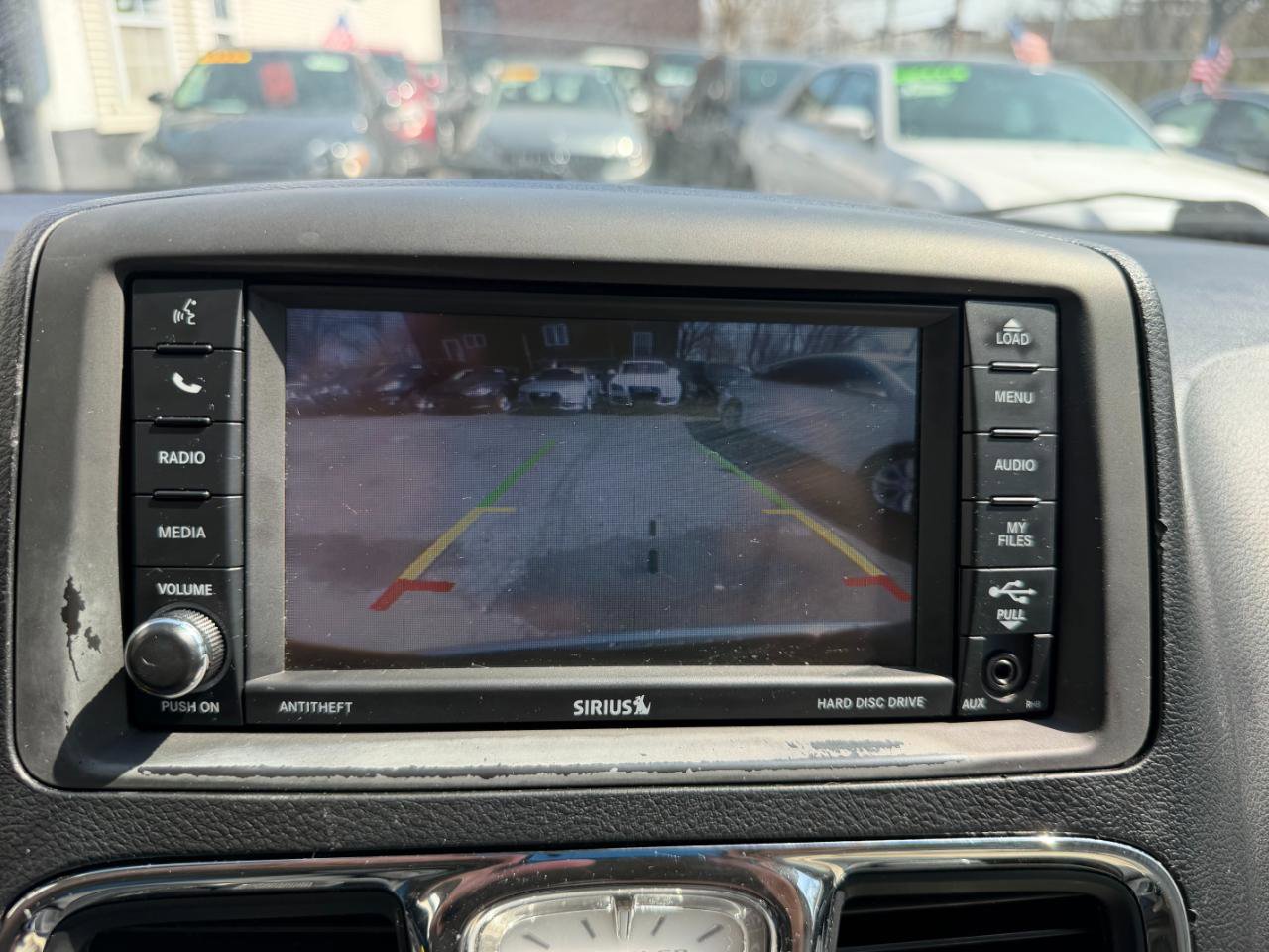 Used 2014 Chrysler Town & Country Touring-L w/ Driver Convenience Group image 37