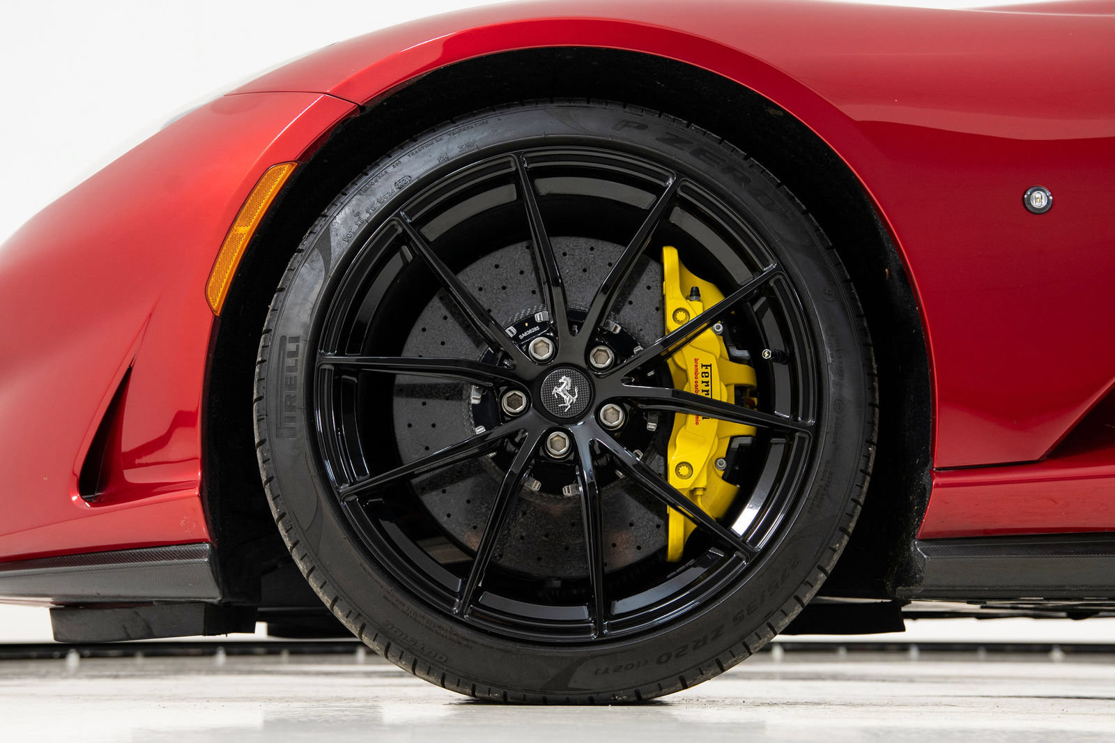 Certified 2022 Ferrari 812 GTS RWD image 18