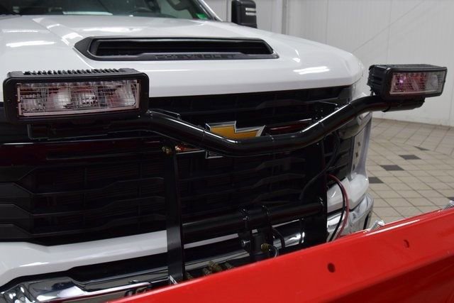 Used 2024 Chevrolet Silverado 3500 W/T w/ Snow Plow Prep Package image 5