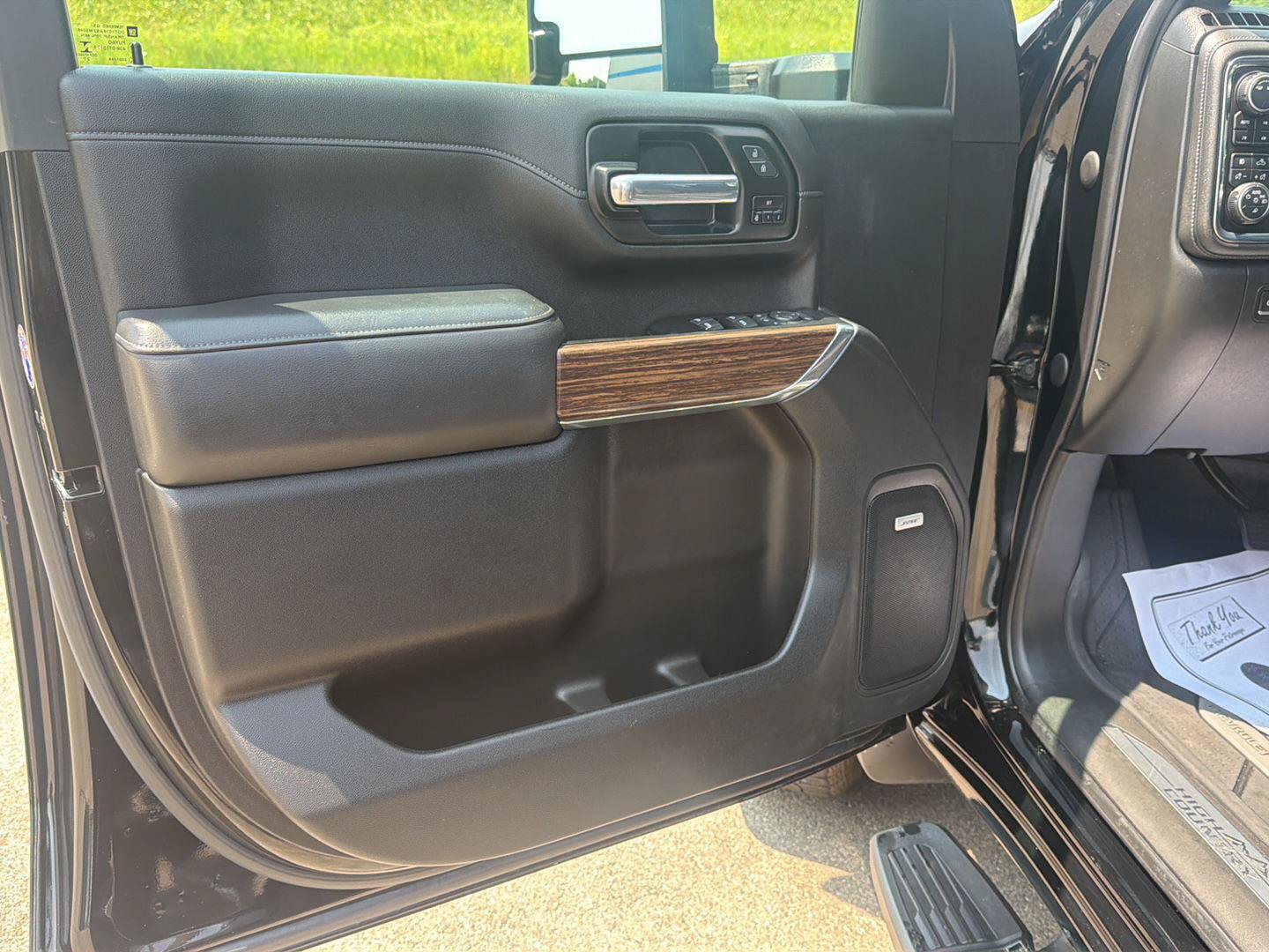 Used 2022 Chevrolet Silverado 2500 High Country w/ Safety Package II AWD/4WD image 14