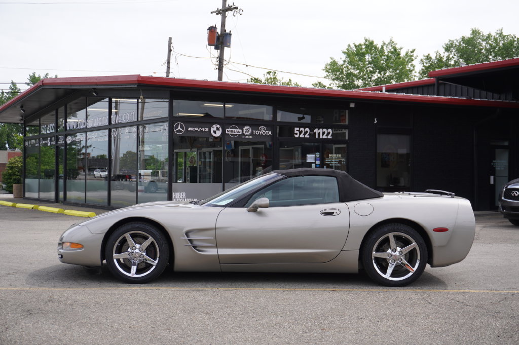 Used 2001 Chevrolet Corvette Convertible w/ Preferred Equipment Group2 RWD image 5