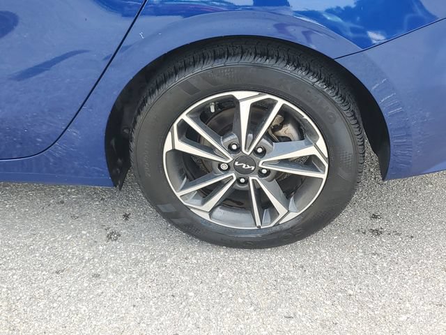 Certified 2023 Kia Forte LXS FWD image 5