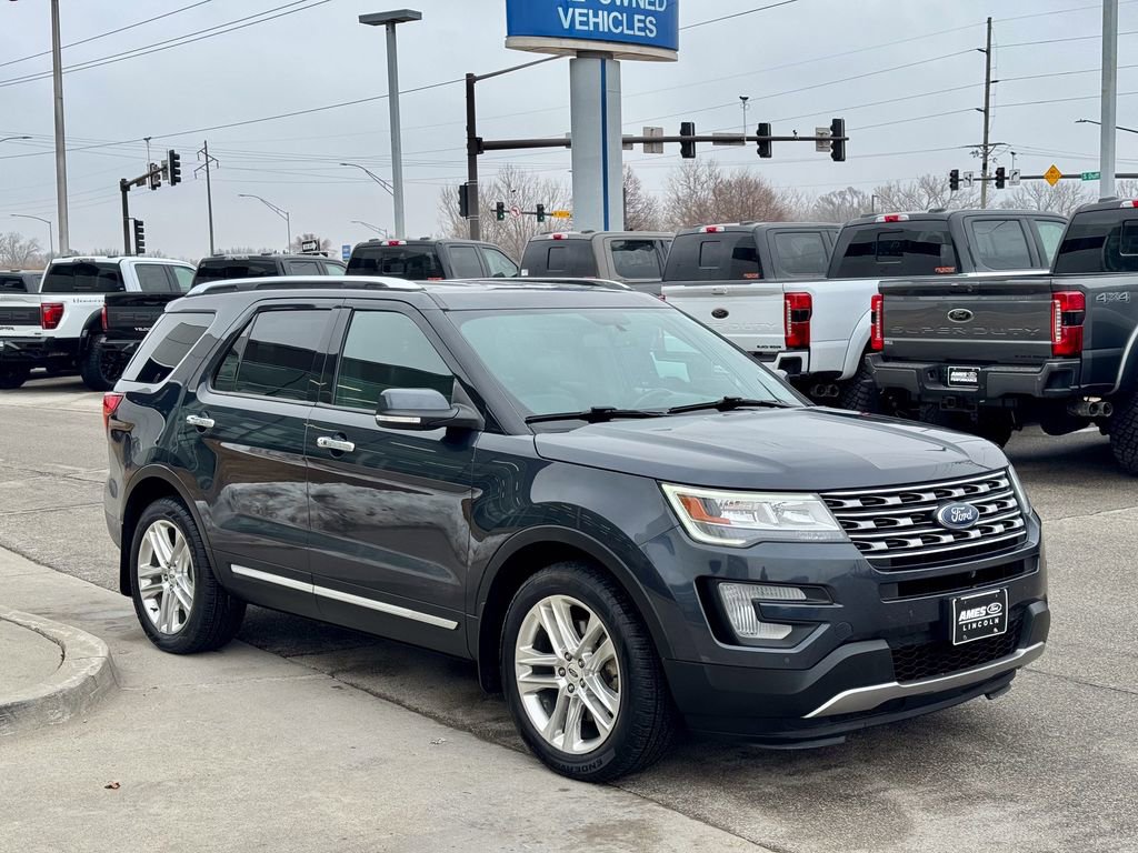 Certified 2017 Ford Explorer Limited image 7