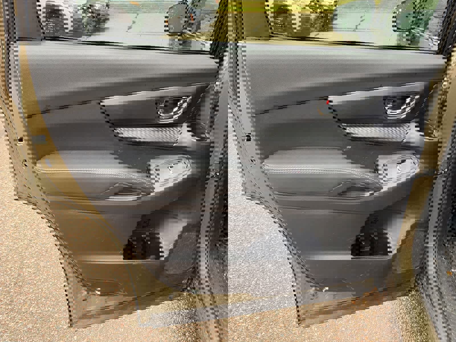 Used 2023 Subaru Ascent Premium w/ Convenience Package image 18