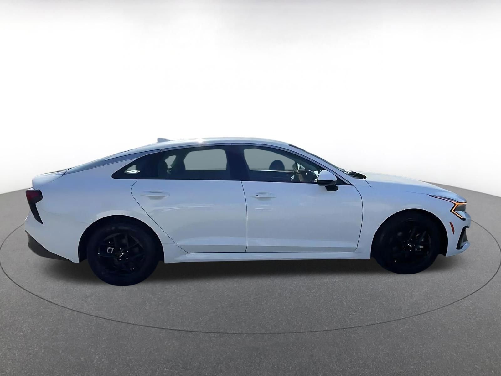 Used 2025 Kia K5 LXS image 16