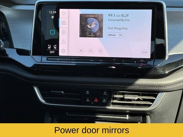 Used 2024 Volkswagen Atlas Cross Sport SE image 16