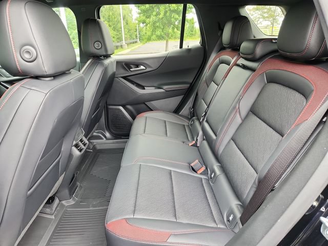 New 2027 Chevrolet Equinox RS w/ Safety and Technology Package FWD image 15