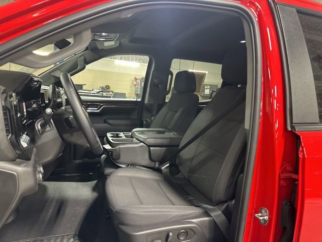 Used 2024 Chevrolet Silverado 1500 LT image 24