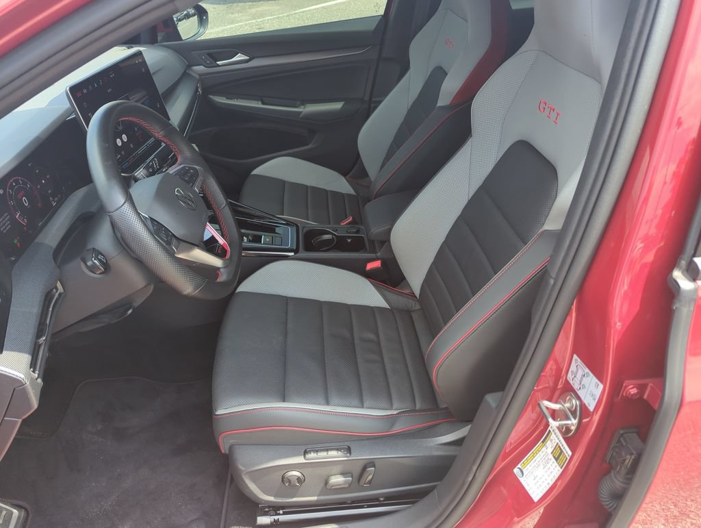 Certified 2026 Volkswagen GTI SE FWD image 12