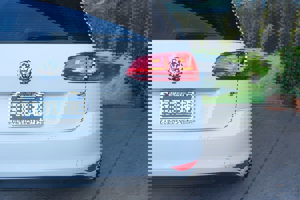 Used 2017 Volkswagen Golf SEL image 44