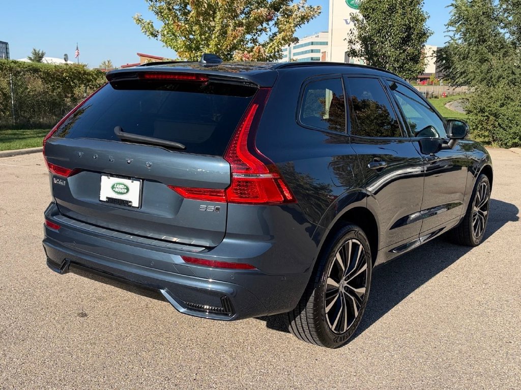 Certified 2024 Volvo XC60 B5 Plus w/ Protection Package Premier AWD/4WD image 4