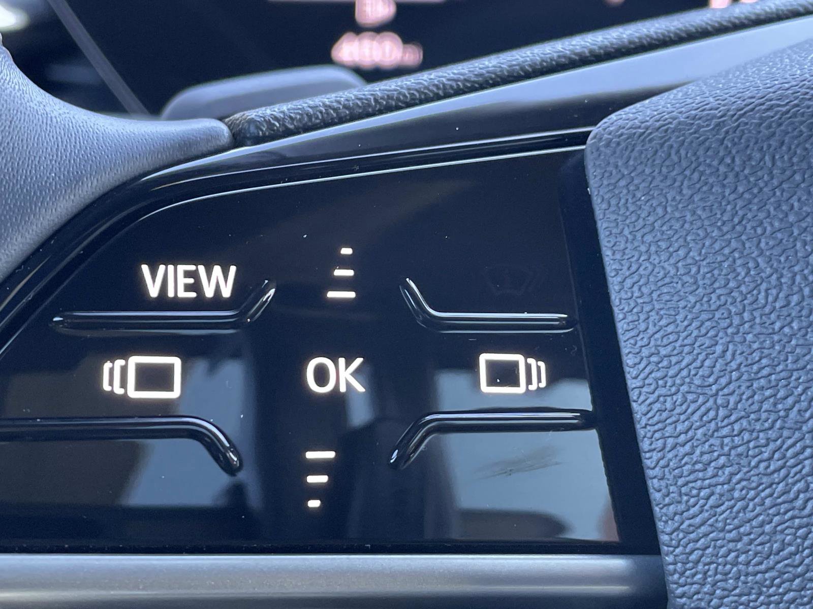 Used 2025 Audi Q5 Premium w/ Convenience Package image 23