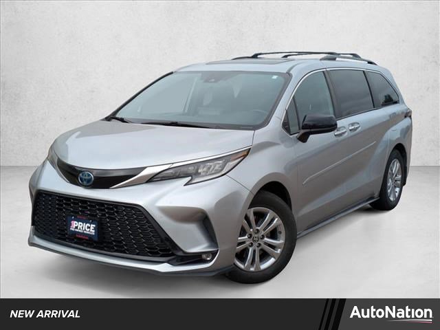 Used 2022 Toyota Sienna XSE