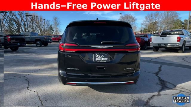 Used 2024 Chrysler Pacifica Limited image 7