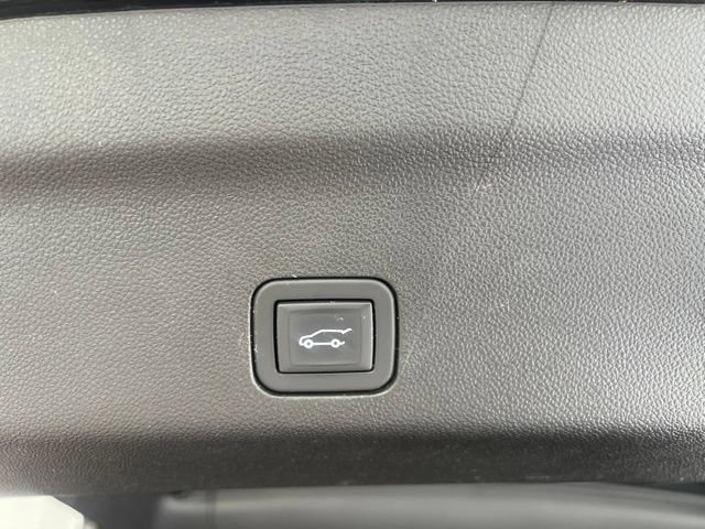 Used 2023 Cadillac Escalade Premium Luxury AWD/4WD image 36