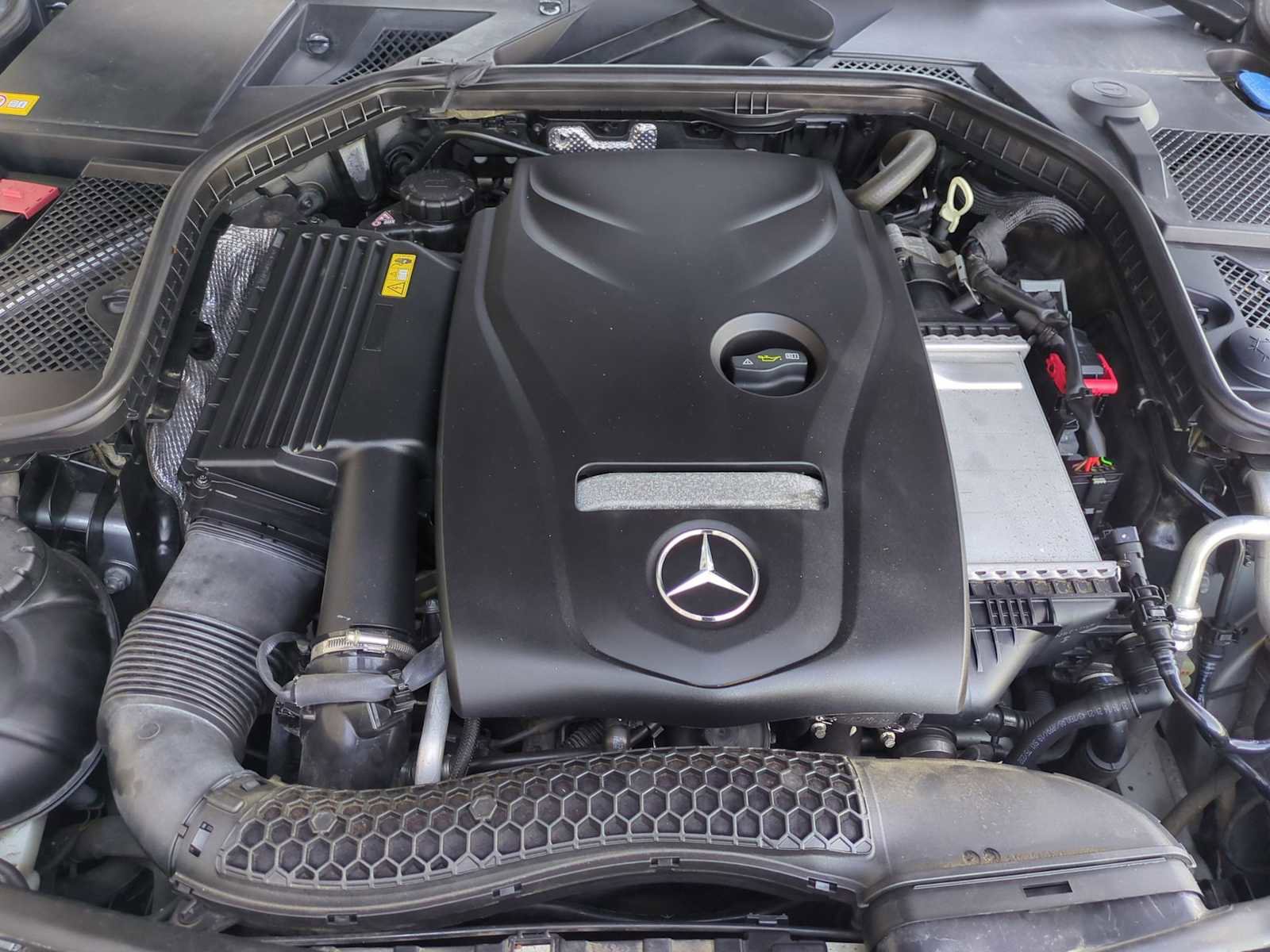 Used 2015 Mercedes-Benz C 300 4MATIC Sedan image 15