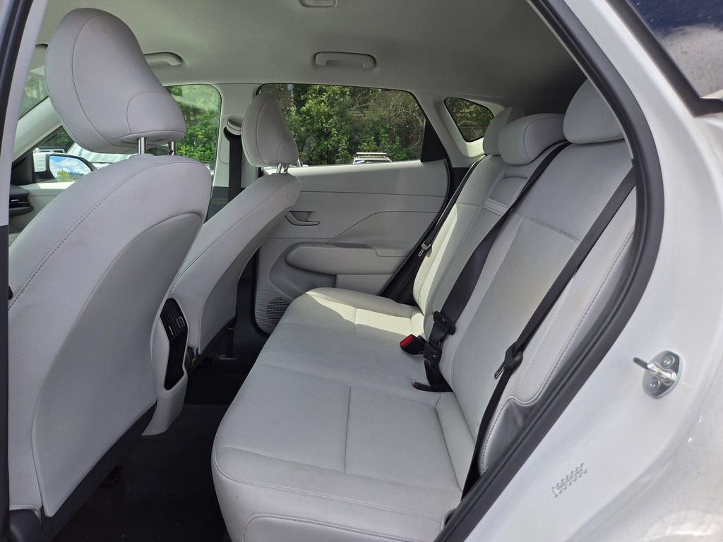 Used 2024 Hyundai Kona SEL AWD/4WD image 16