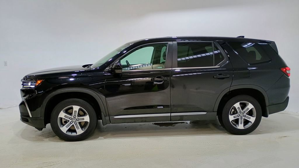 Used 2023 Honda Pilot EX-L image 4