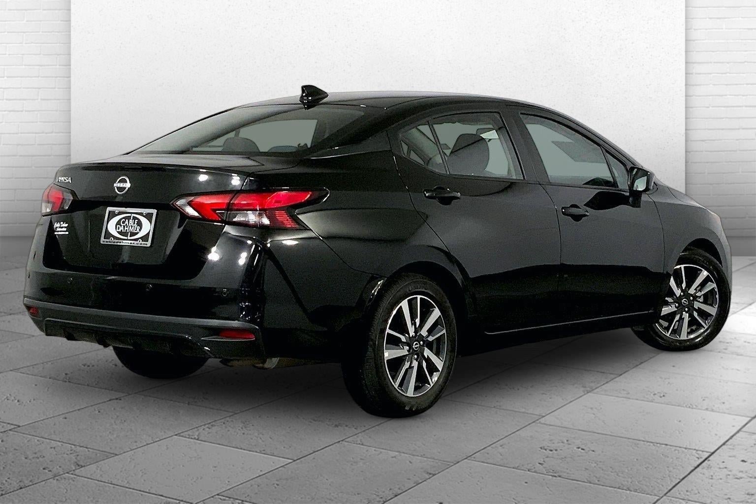 Used 2025 Nissan Versa SV FWD image 13