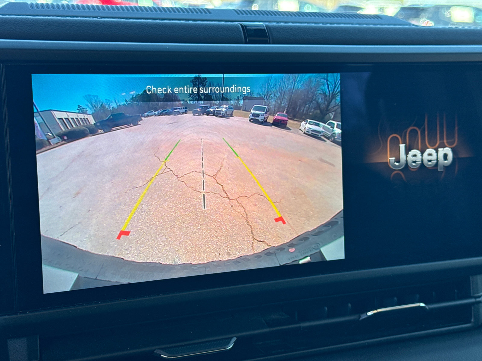 Used 2025 Jeep Wrangler Unlimited Rubicon 4xe w/ Convenience Group AWD/4WD image 27