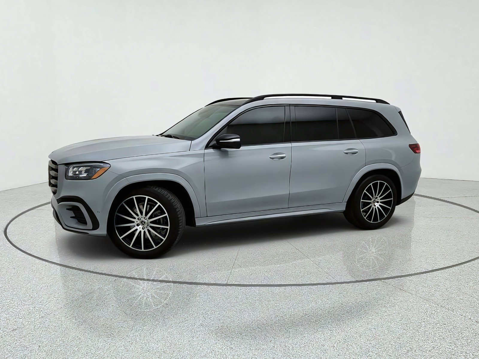 Certified 2024 Mercedes-Benz GLS 450 4MATIC image 15