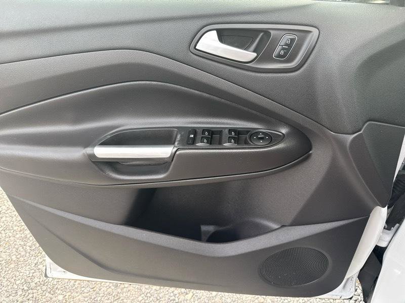 Used 2017 Ford Escape SE image 16