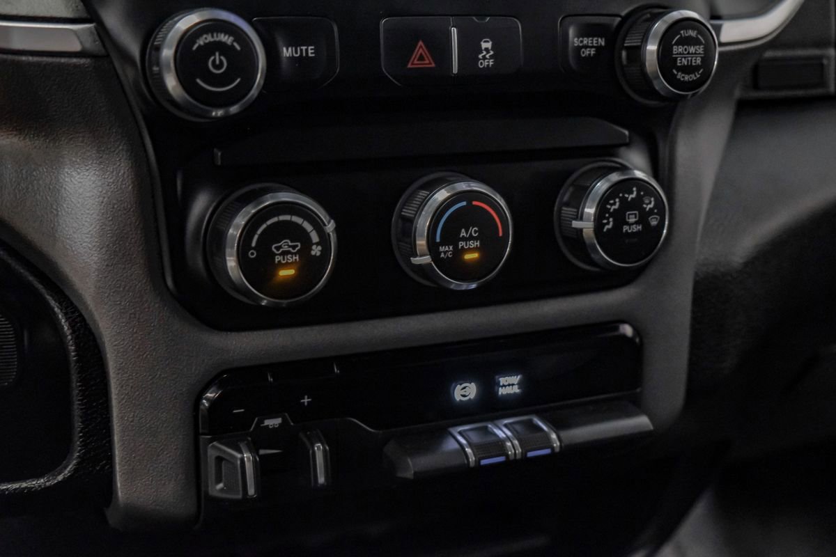 Used 2024 RAM 3500 Big Horn image 27