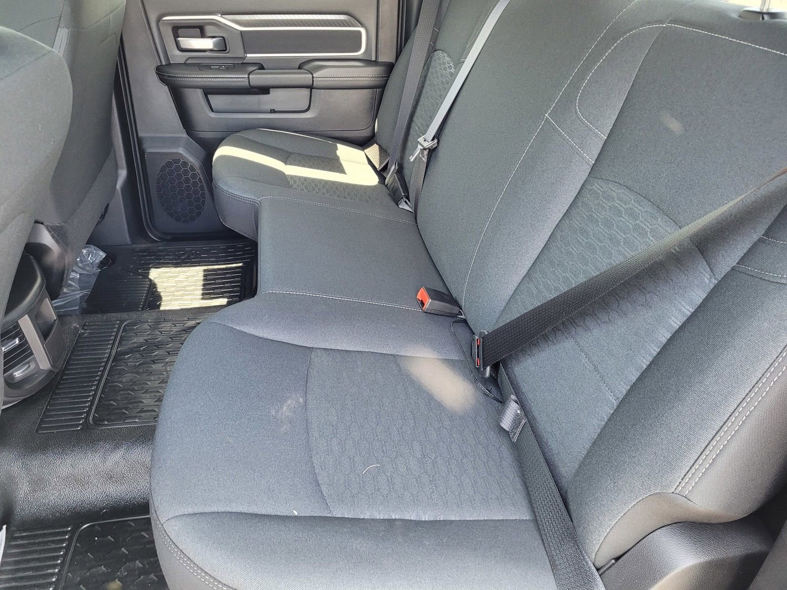 New 2025 RAM 4500 4x4 Crew Cab DRW image 7
