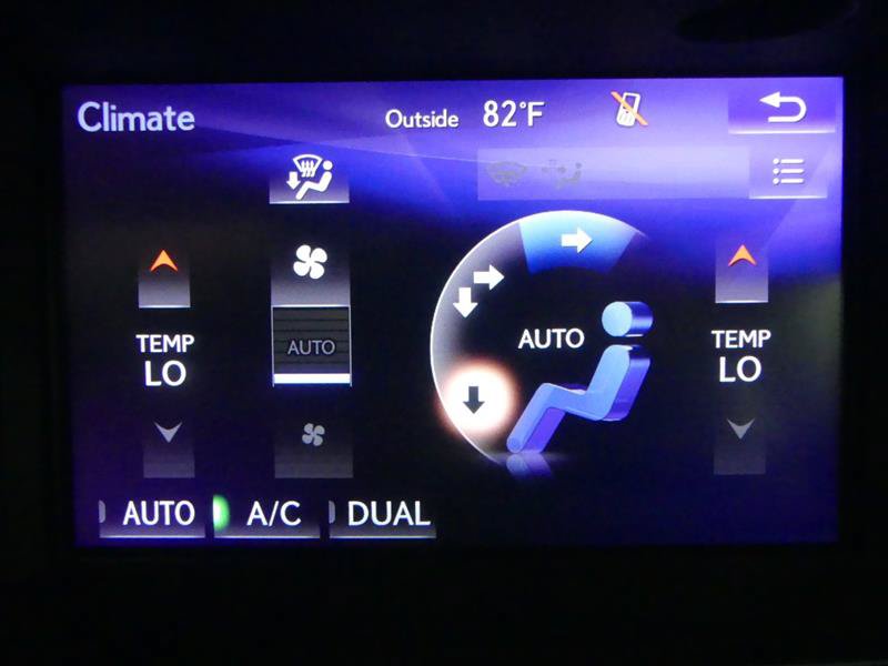 Used 2017 Lexus ES 300h w/ Luxury Package FWD image 13